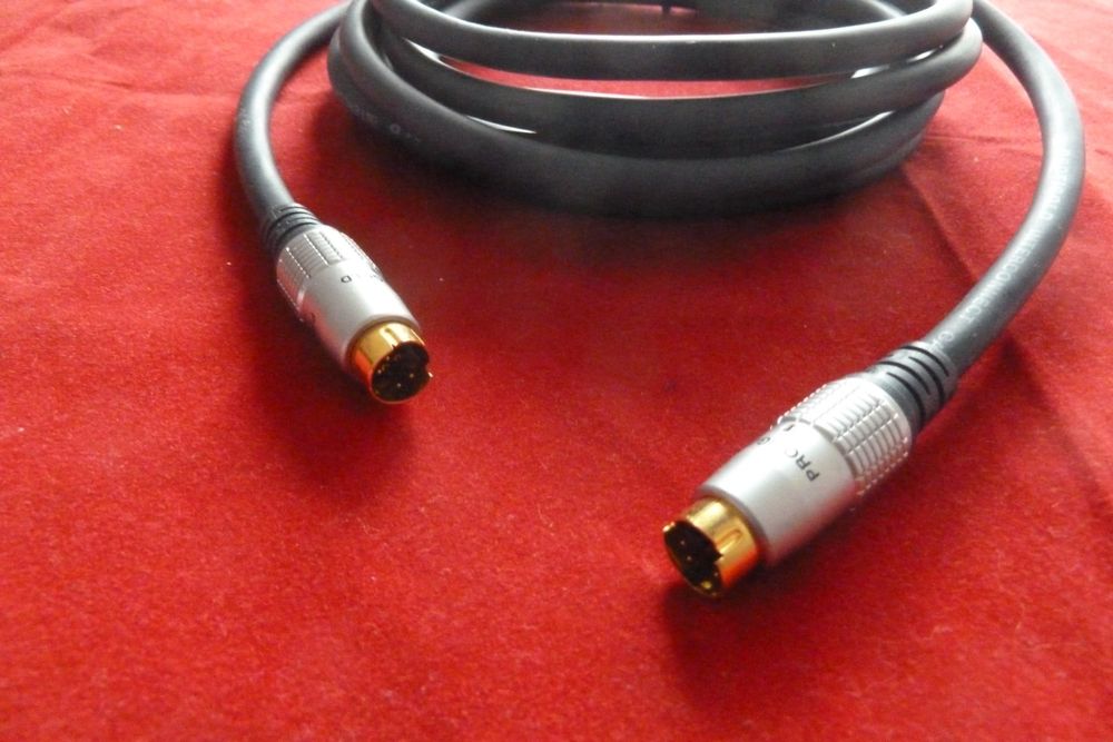 InLine S-VHS kabel, PREMIUM, vergulde stekker, 4-polige mini DIN stekker/ stekker, 1m