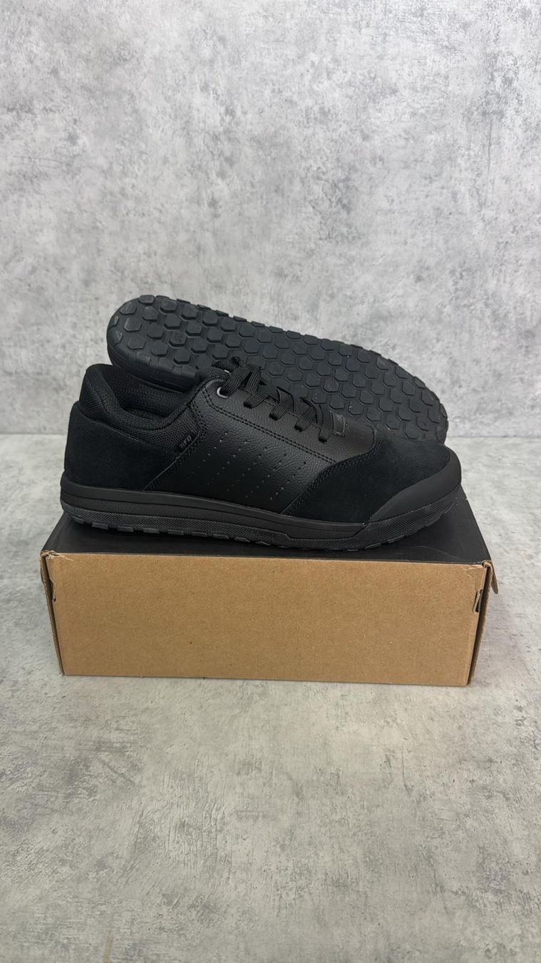 Scarpe da uomo: NEU VELOSCHUHE SPECIALIZED 2FO ROOST FLAT UVP 120.- – Nuovo e nell'imballaggio originale da Tübach venduto da KL-Bikes 3