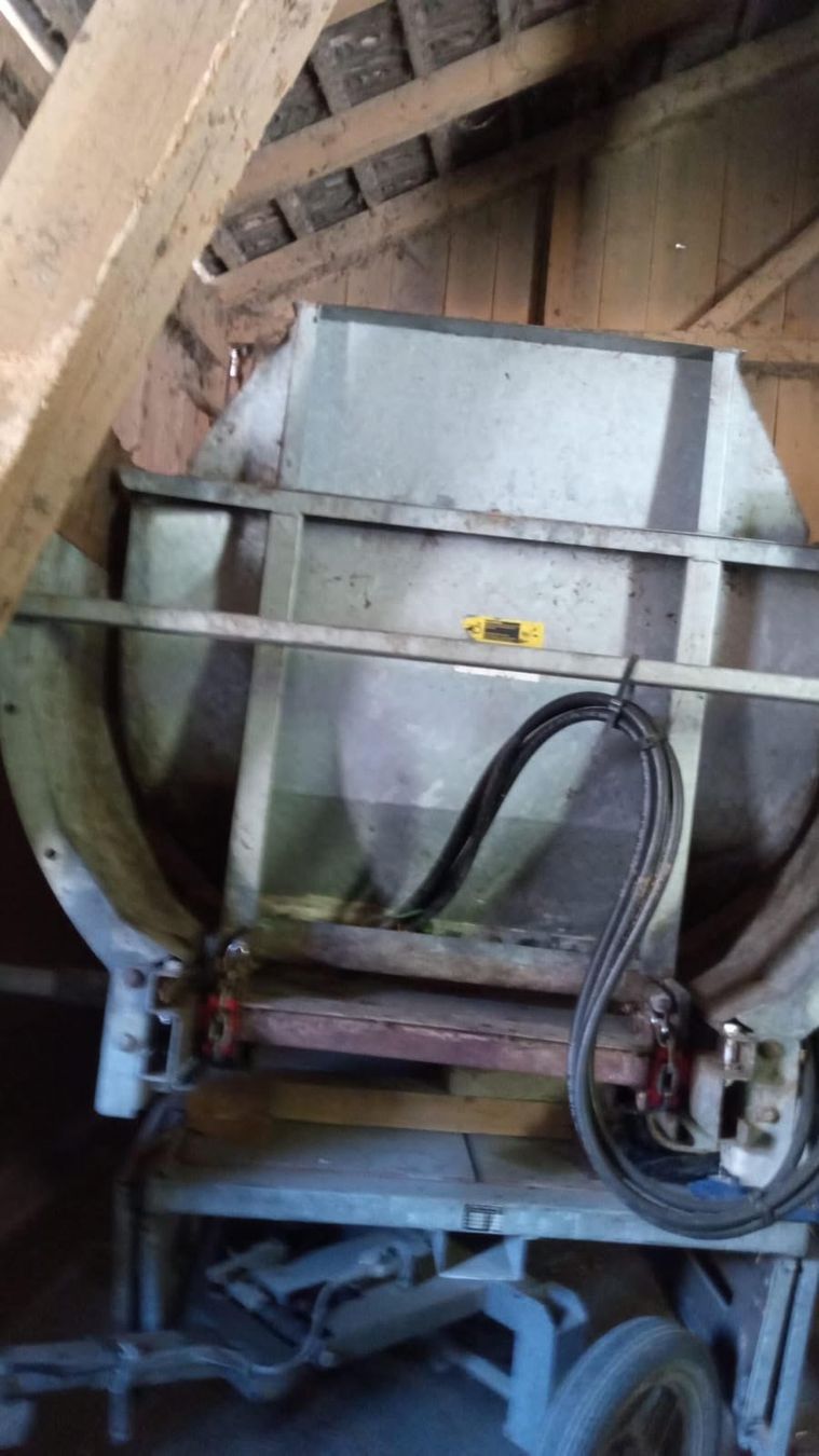 Tutte le macchine: Mistzetter 3.1 m3 – Usato da Scheid venduto da fleggi 5
