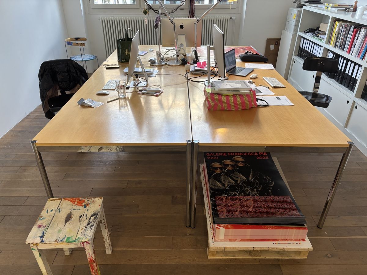 USM Schreibtische: 3x USM Haller Tisch Buche – Gebraucht aus Zürich von frano.karlovic 1