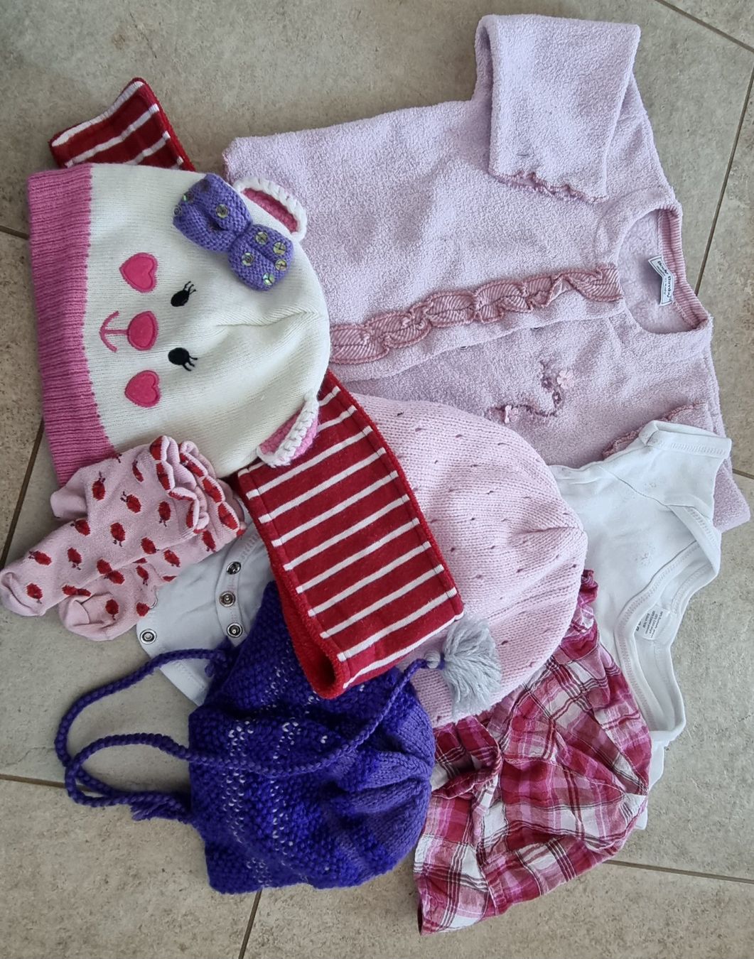Kleiderpakete & -sets: Kleiderpaket für Mädchen gr.74/80 – Gebraucht aus Grossdietwil von GNOM313 2