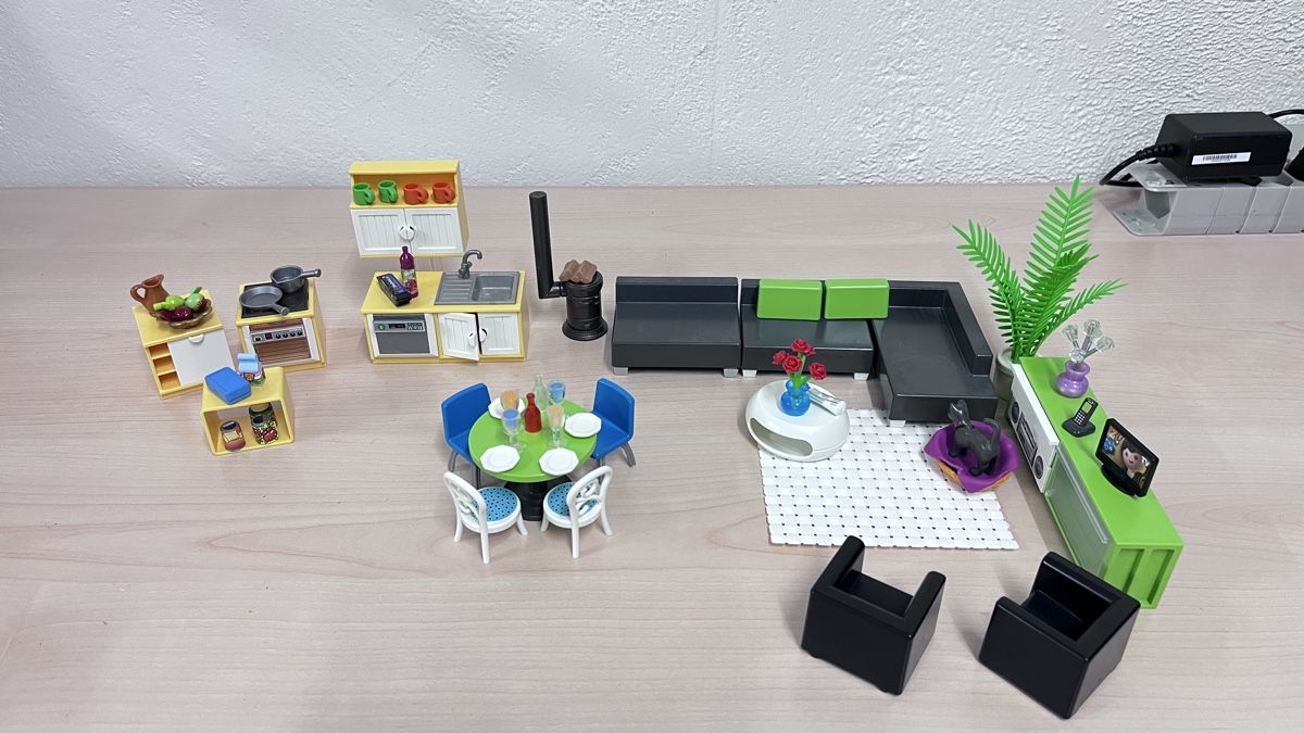 Playmobil Spielzeuge: Playmobil Möbelset – Gebraucht aus Winterthur von Strubina