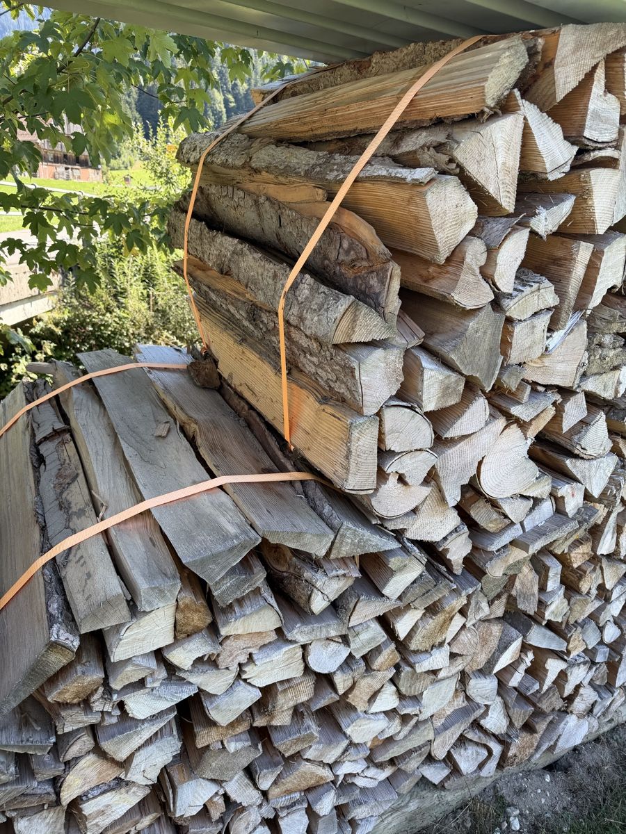 Articoli in legno: Brennholz in Sterbündel  – Usato da Escholzmatt venduto da Angelo8110 3
