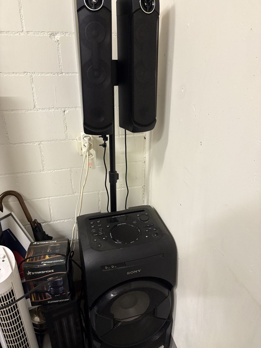 Sony Casse acustiche: Sony Audiosystem schwarz mit Stativ gebraucht – Usato da Rümlang venduto da nicin97 1