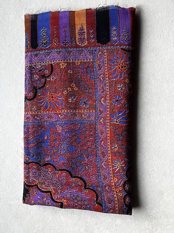 Foulard & Sciarpe: Foulard damascato viola – Nuovo (secondo la descrizione) da Pazzallo venduto da nic_6zpt