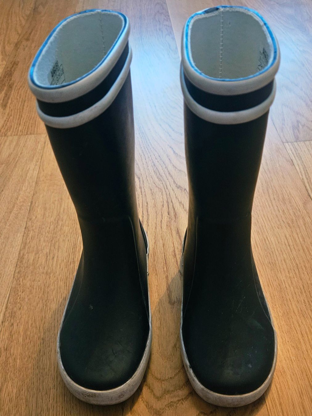 Chaussures hommes: Regenstiefel Aigle Gr.30 – D'occasion à Binningen par lar_9qmr