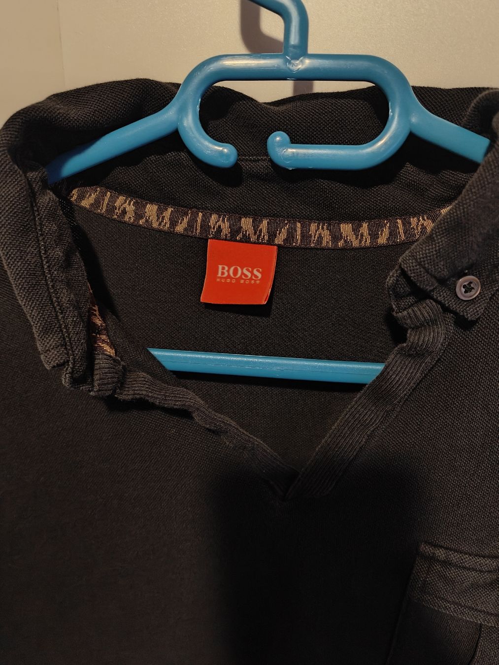 Hugo Boss Magliette Polo: Vintage Hugo Boss Poloshirt – Usato da Rothrist venduto da SiddharthaMoon 2