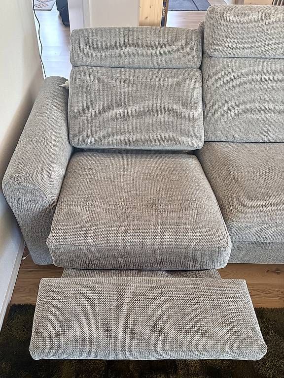 Sofas: Canapé Ravezza Poltrone Sofa quasi neuf – Gebraucht aus Lavigny von flo_5n9b 1