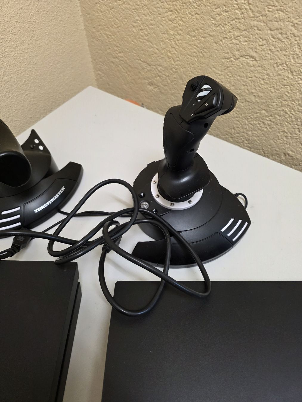 Sony Console: Thrustmaster Joysticks + PlayStation 3 und 4 schwarz – Difettoso da Alberswil venduto da mario889 4