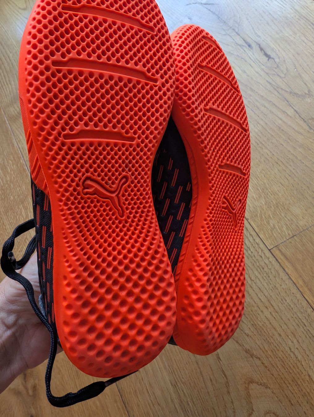 Puma Scarpe da uomo: Chaussures de foot Puma 31-32 – Usato da Epalinges venduto da JOCD 4