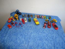 AUTOS 28 X HOT WHEELS-MAISTO-SIKU UND UND