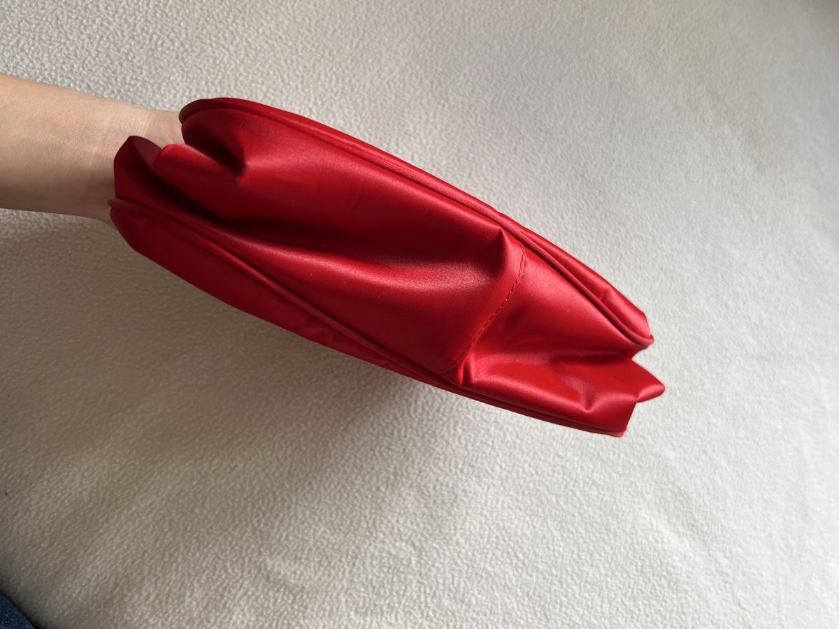 Taschen für Damen: Red Clutch – Gebraucht aus Zürich von dor_9l9g 4