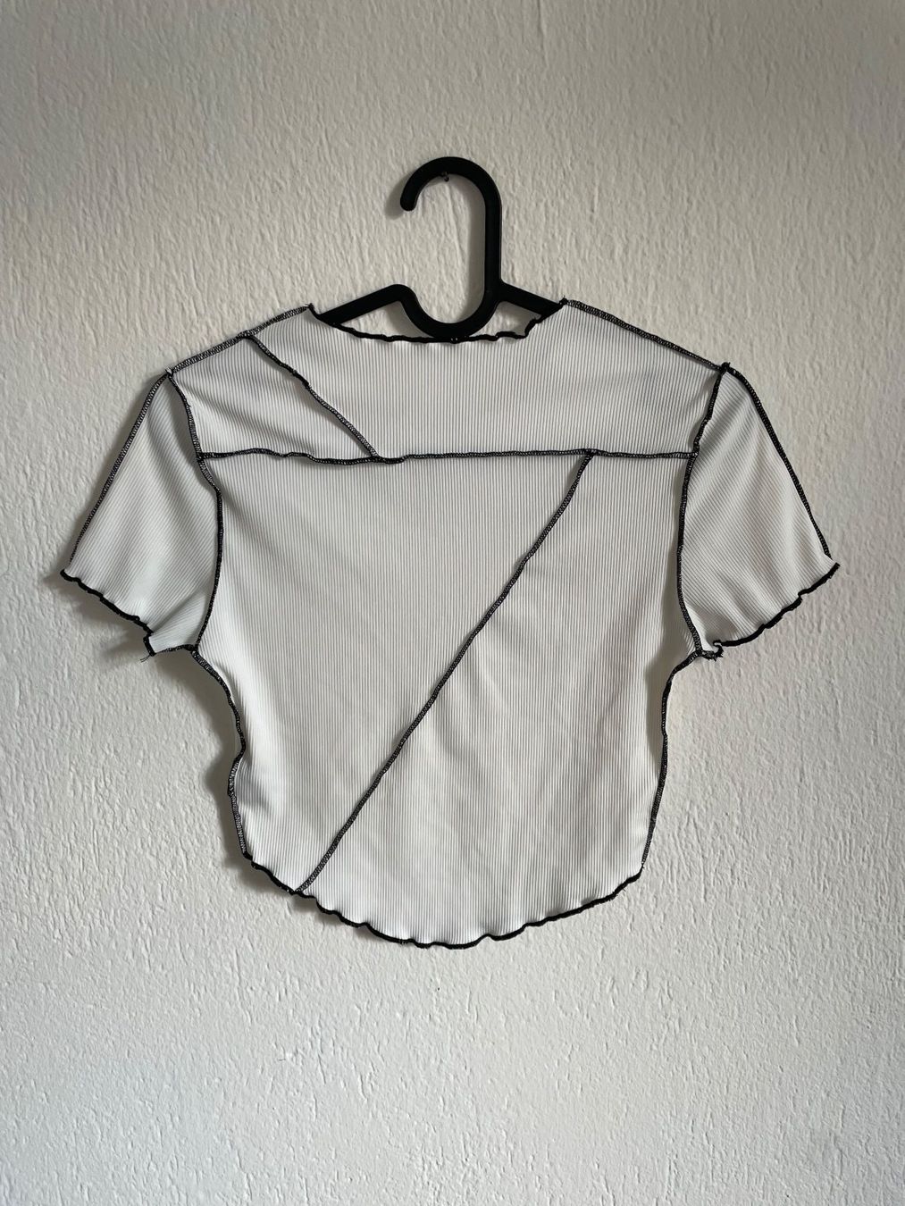 Shein Top: Crop Top, weiss, gerippt - S – Usato da St Gallen venduto da Giidi 3