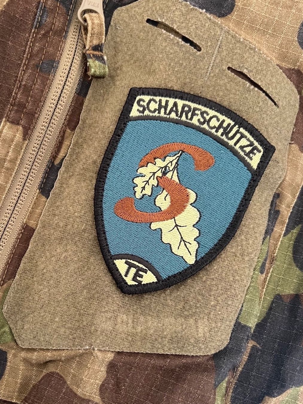 Schweizer Armee Placchette & Badge: Badge Scharfschütze TE mit Klett *** – Nuovo e nell'imballaggio originale da Fruthwilen venduto da speex 4