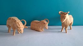 Holzfiguren: 3er Set, handgeschnitzt, Widder, Deko