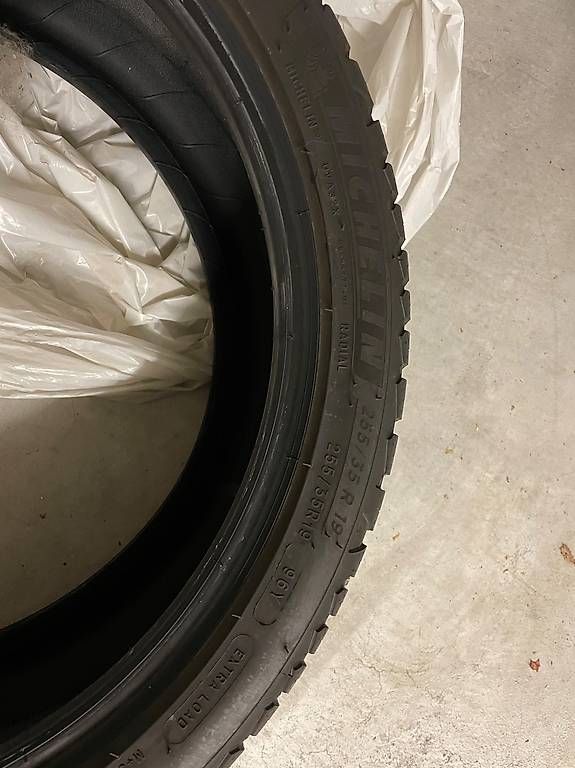 Pneumatici & Ruote complete: Michelin CrossClimate2 255/35 R19 96Y – Usato da Herrliberg venduto da yangzhe1990