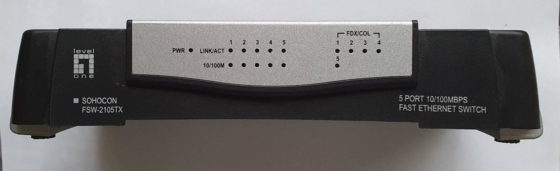 Hub & Switch: Level One 5 Port Ethernet Switch – Usato da Flaach venduto da kubi36