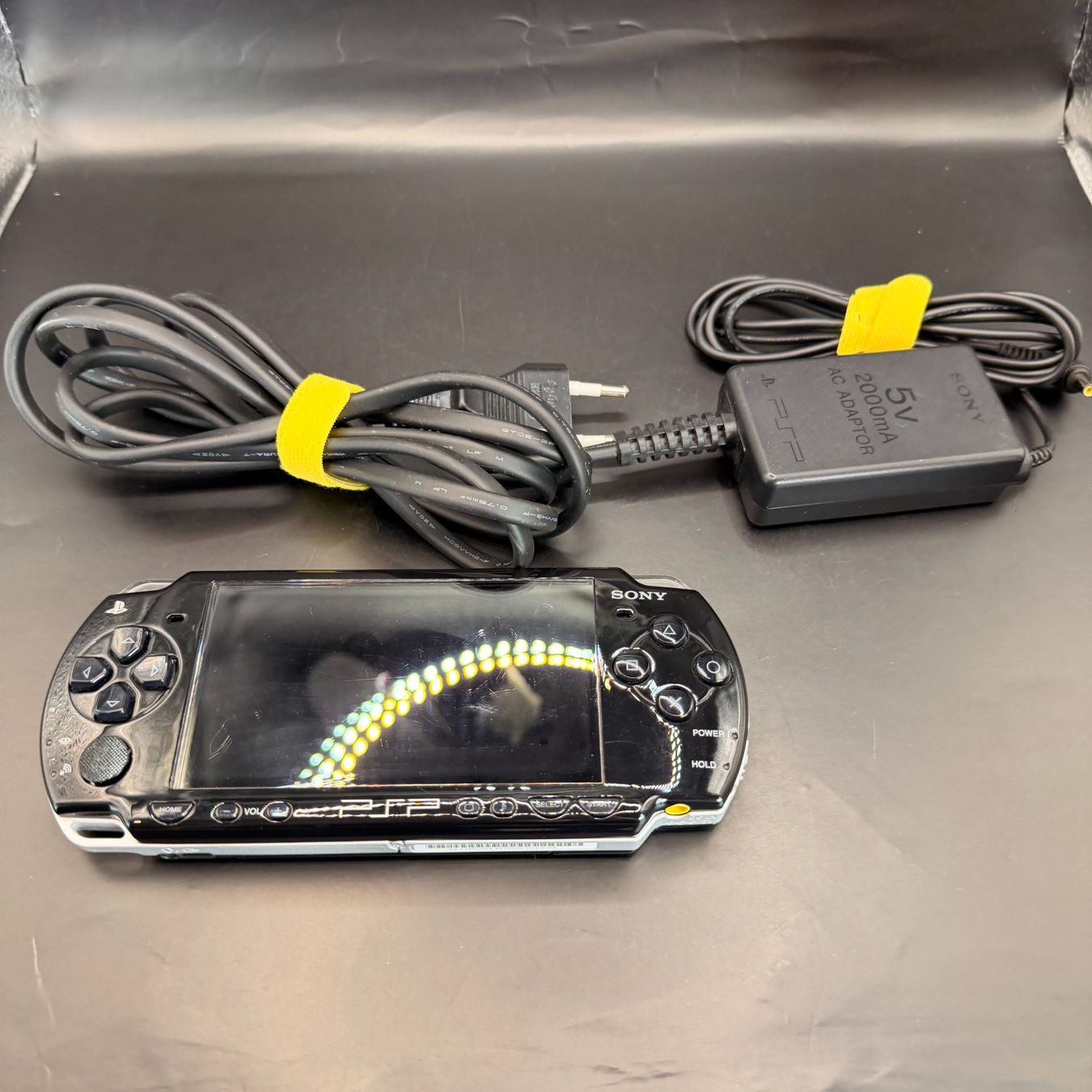 Sony Console: Sony PlayStation Portable PSP 2004 – Usato da Düdingen venduto da Nerdworld
