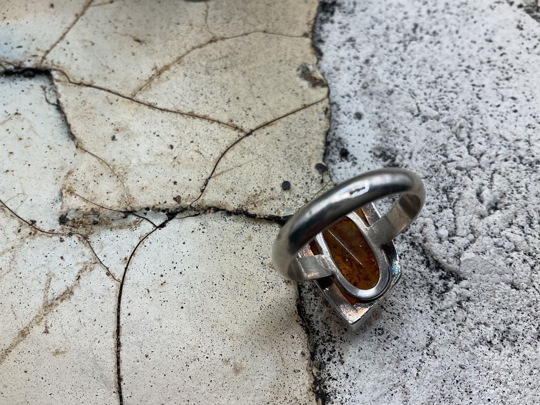 Anelli: Vintage Silberring mit grossem Bernstein, Gr.55.5 – Usato da Luzern venduto da S.Kern01 2