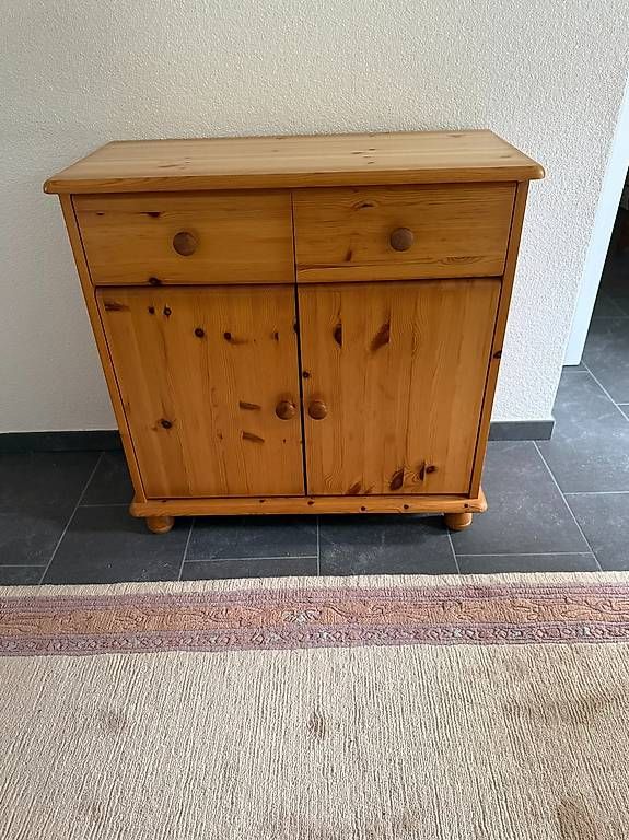 Garderobe: Garderobe in Echtholz – Gebraucht aus Selzach von Olive8 1