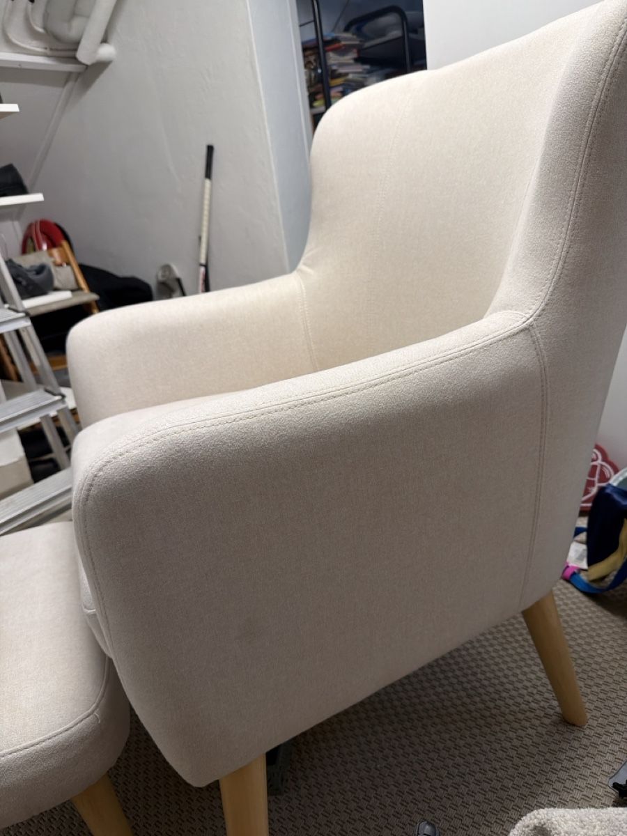 Poltrone: Sessel mit Hocker hellbeige Holzbeine gebraucht – Usato da Zürich venduto da Mel_Ayde 4
