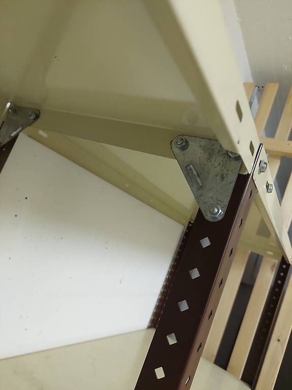 Regale: Metall Kellerregal gebraucht – Gebraucht aus Fehraltorf von lameduckalex 3