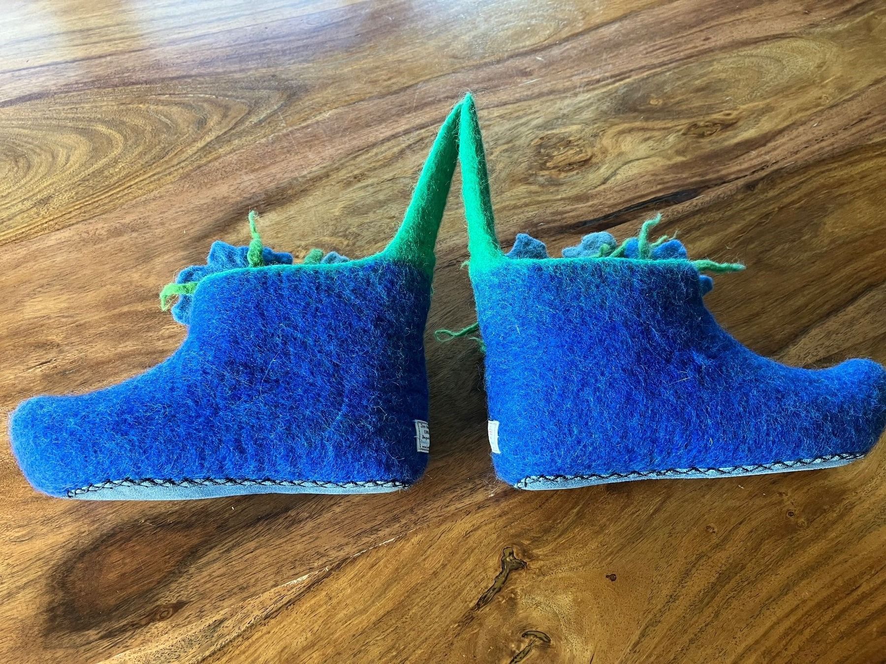 Scarpe da uomo: Märchen Filzpantoffeln ca Gr.33-35 – Usato da Weissbad venduto da Praxedis_P51 4
