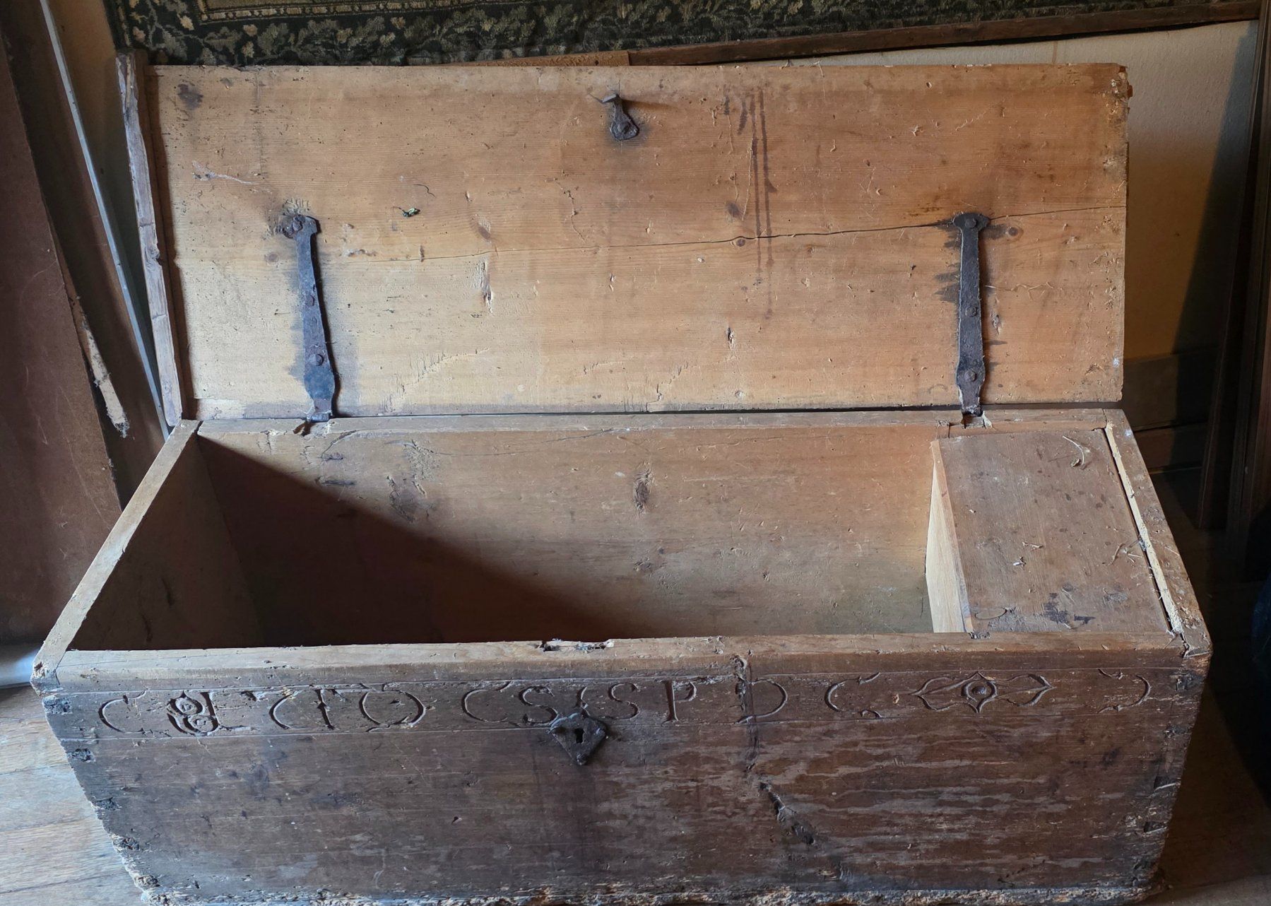 Coffres: Antike Holztruhe – D'occasion à Klosters par han_2kf7 1