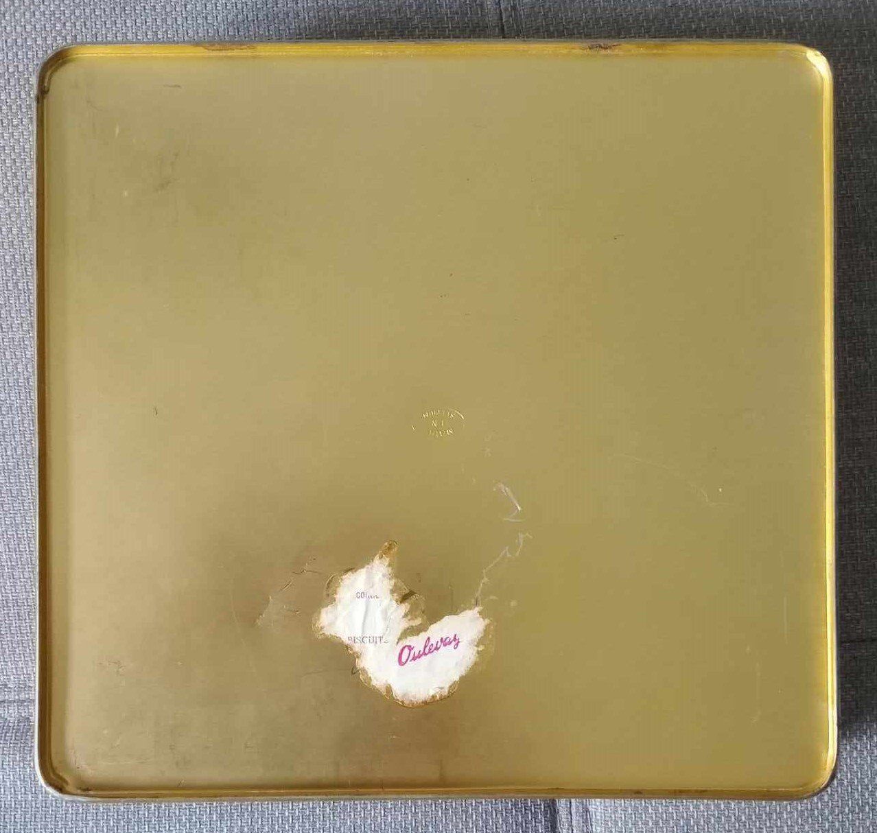 Dosen: Boite à Biscuits - Oulevay Morges / Le contrat de mariage – Gebraucht aus Le Locle von borgespatricia 8
