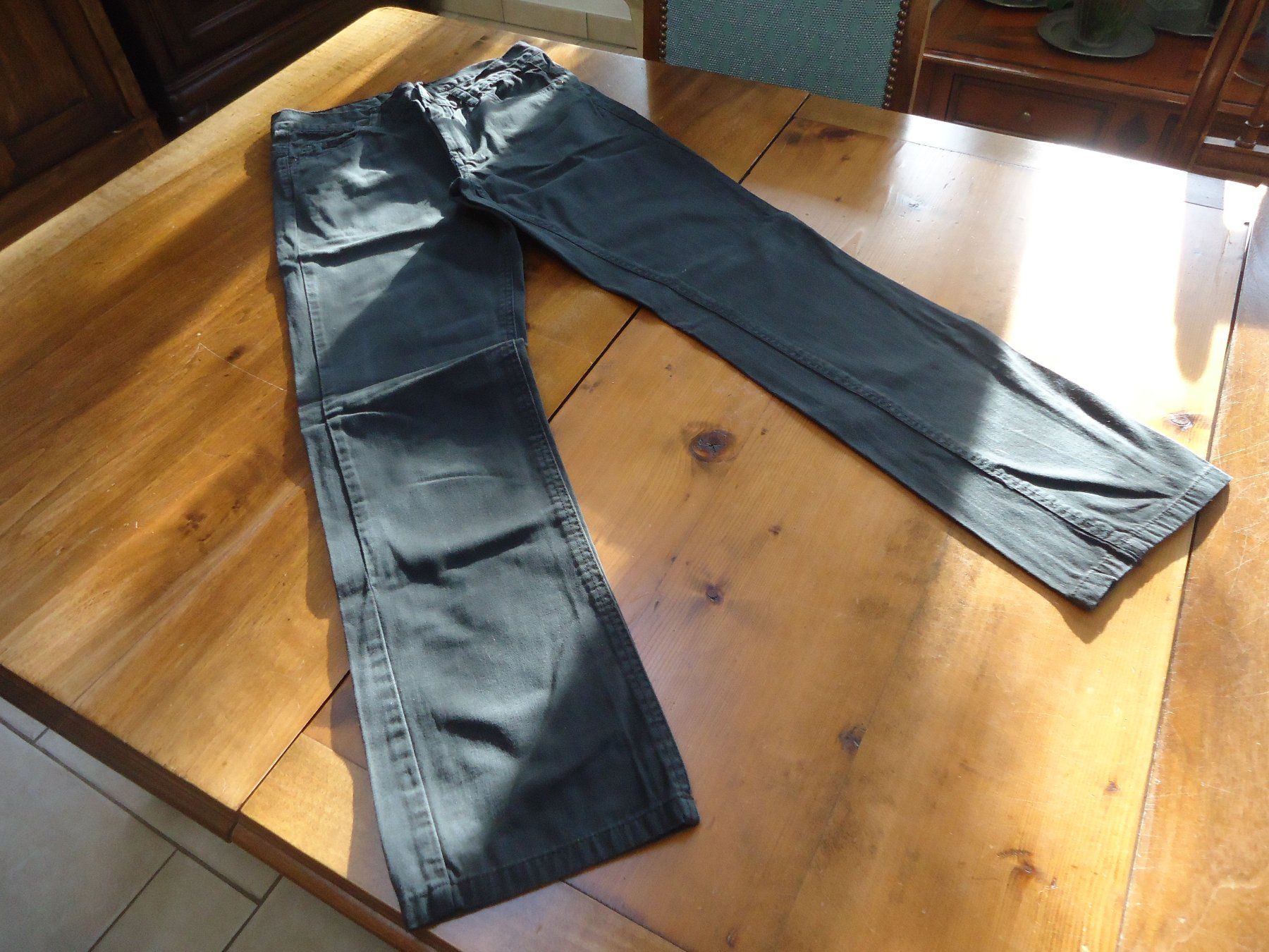 Pantaloni: Pantalon garçon coton noir - 158 - 13 ans – Usato da Vessy venduto da mafabe