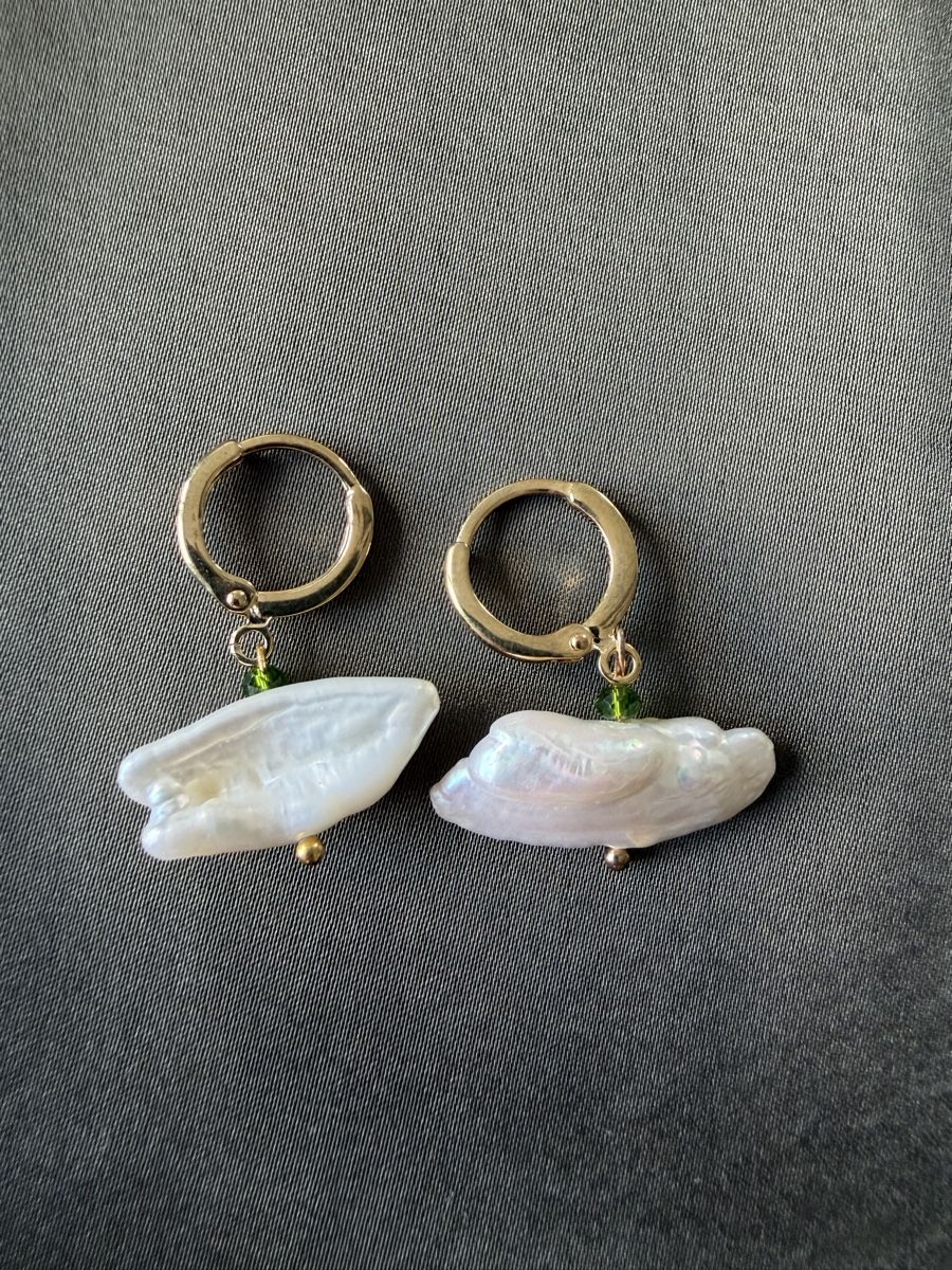 Boucles d'oreille: Ohrringe mit barocken Perle, Goldhoops – Neuf avec emballage d'origine à Amlikon-Bissegg par Rahelbr5