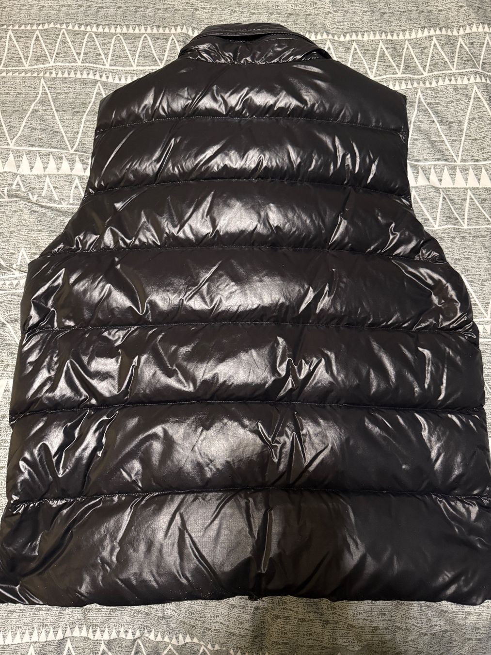 Moncler Gilet & Giacche: Moncler Gilet – Nuovo (secondo la descrizione) da Thusis venduto da MH83 1