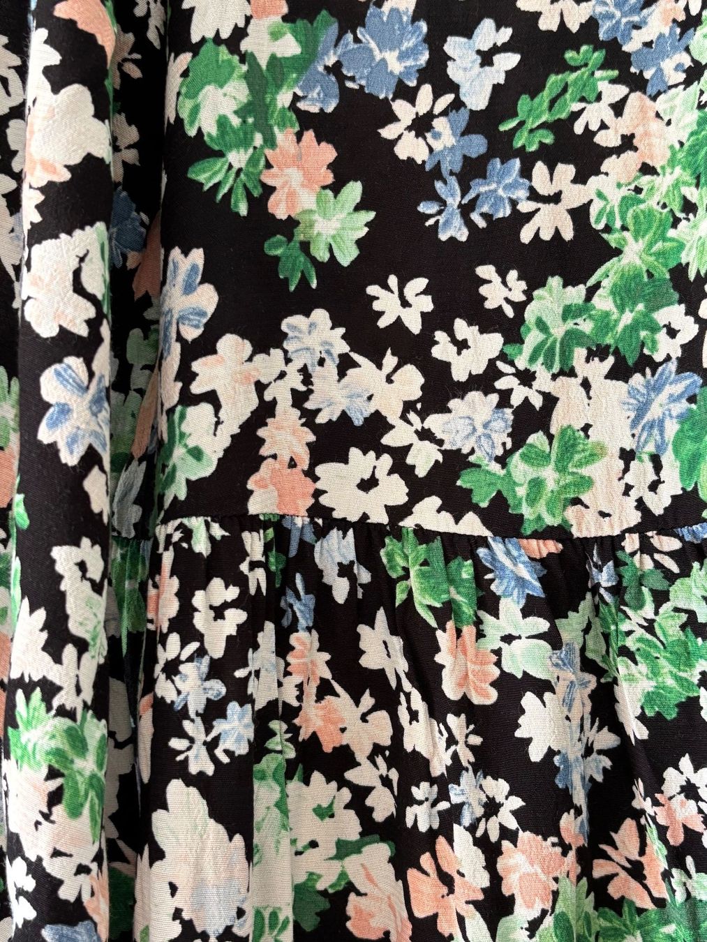 Robes: Maxidress mit Blumenprint – D'occasion à Zürich par missmodernage 5