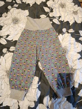 Pumphosen 98/104 Neu