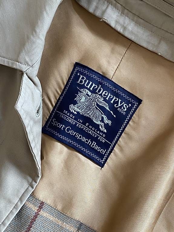 Burberry Cappotti: Burberry Mantel / Trenchcoat – Usato da Hausen am Albis venduto da CinziaR 3