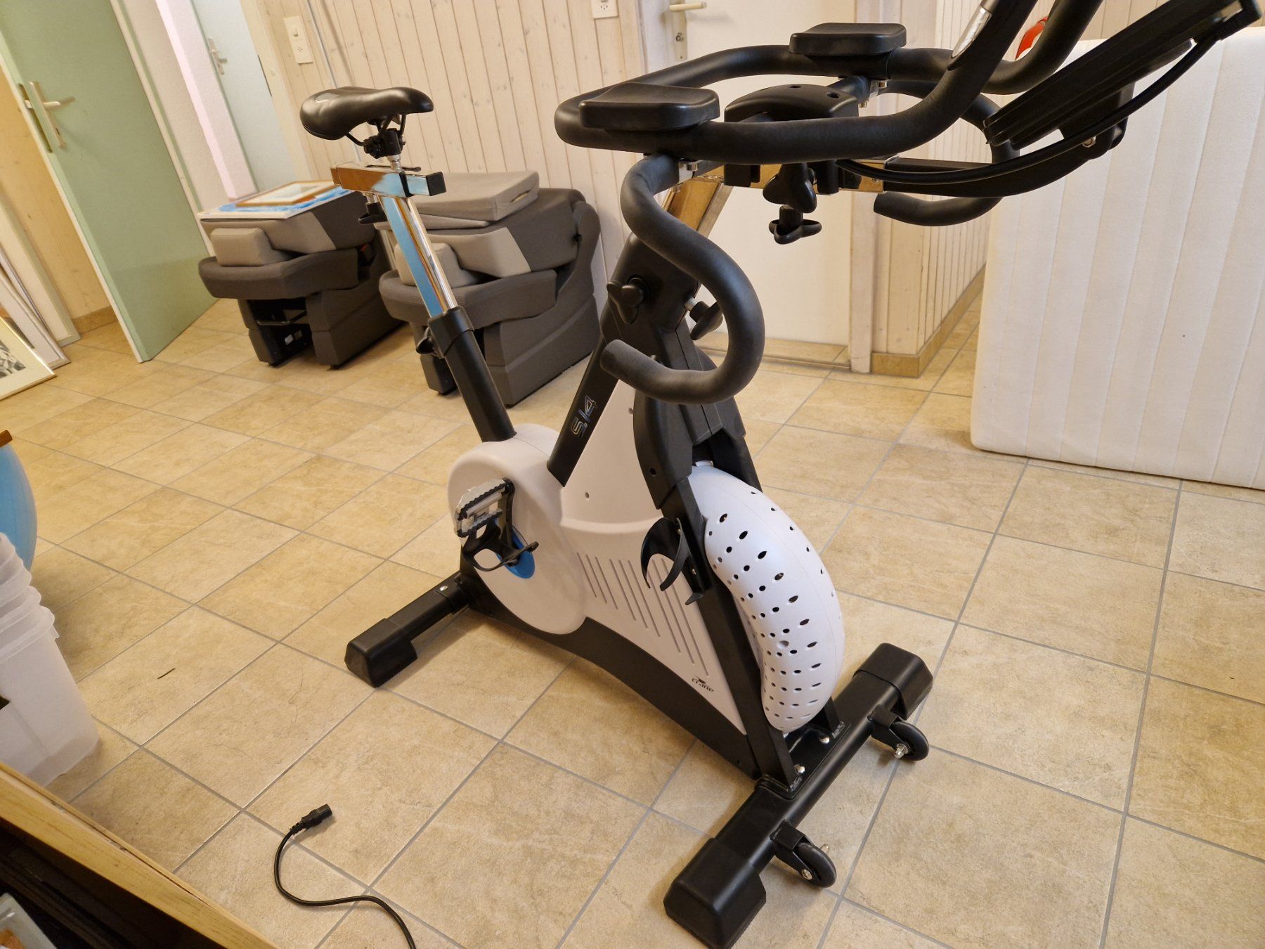 Hometrainer: Indoor Speedbike – Usato da Häuslenen venduto da Sgl0