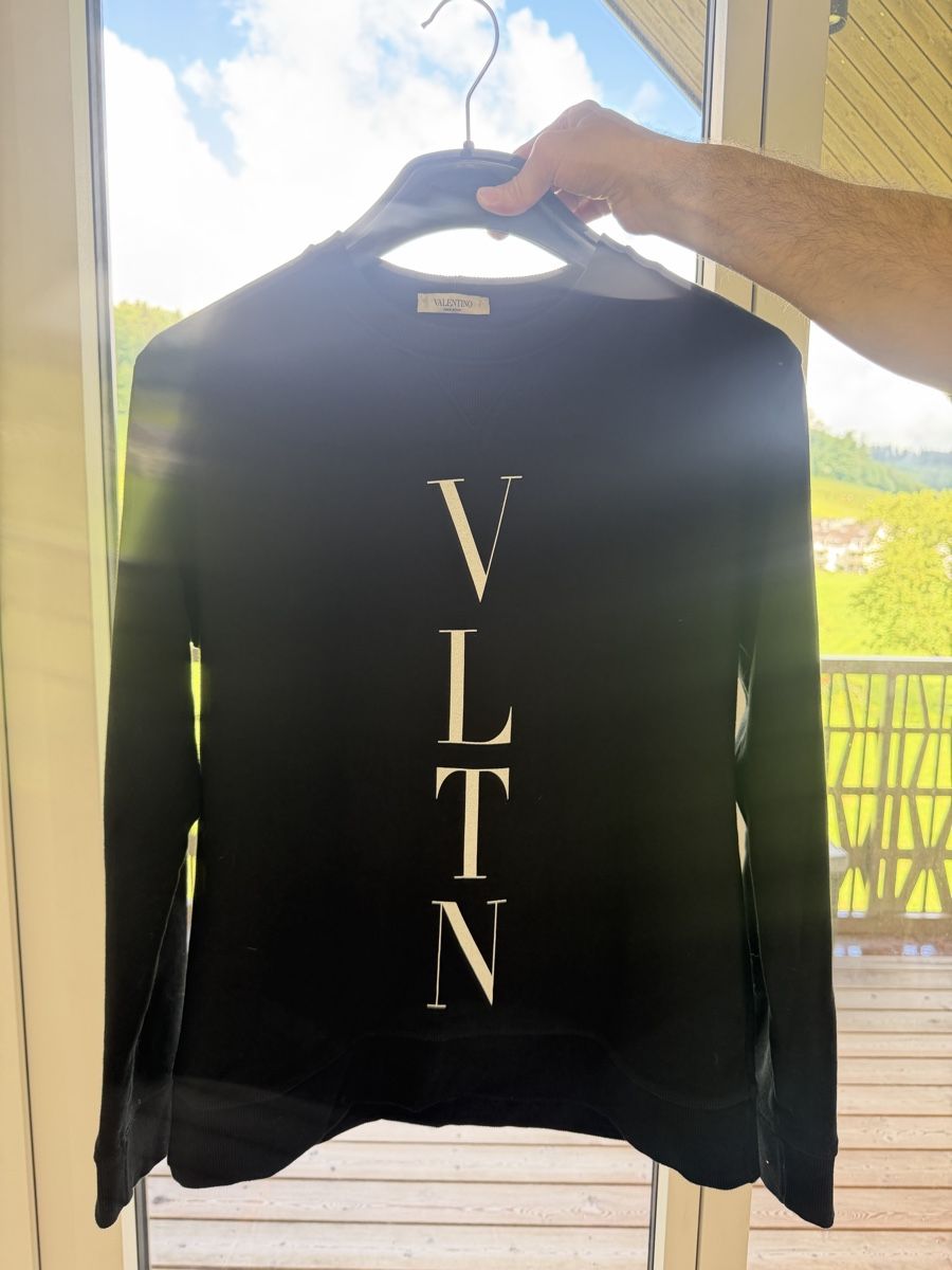 Pullover & Sweatshirts: Valentino Herren-Sweatshirt, Grösse M, Schwarz – Neu (gemäss Beschreibung) aus Zürich von gilbert_co