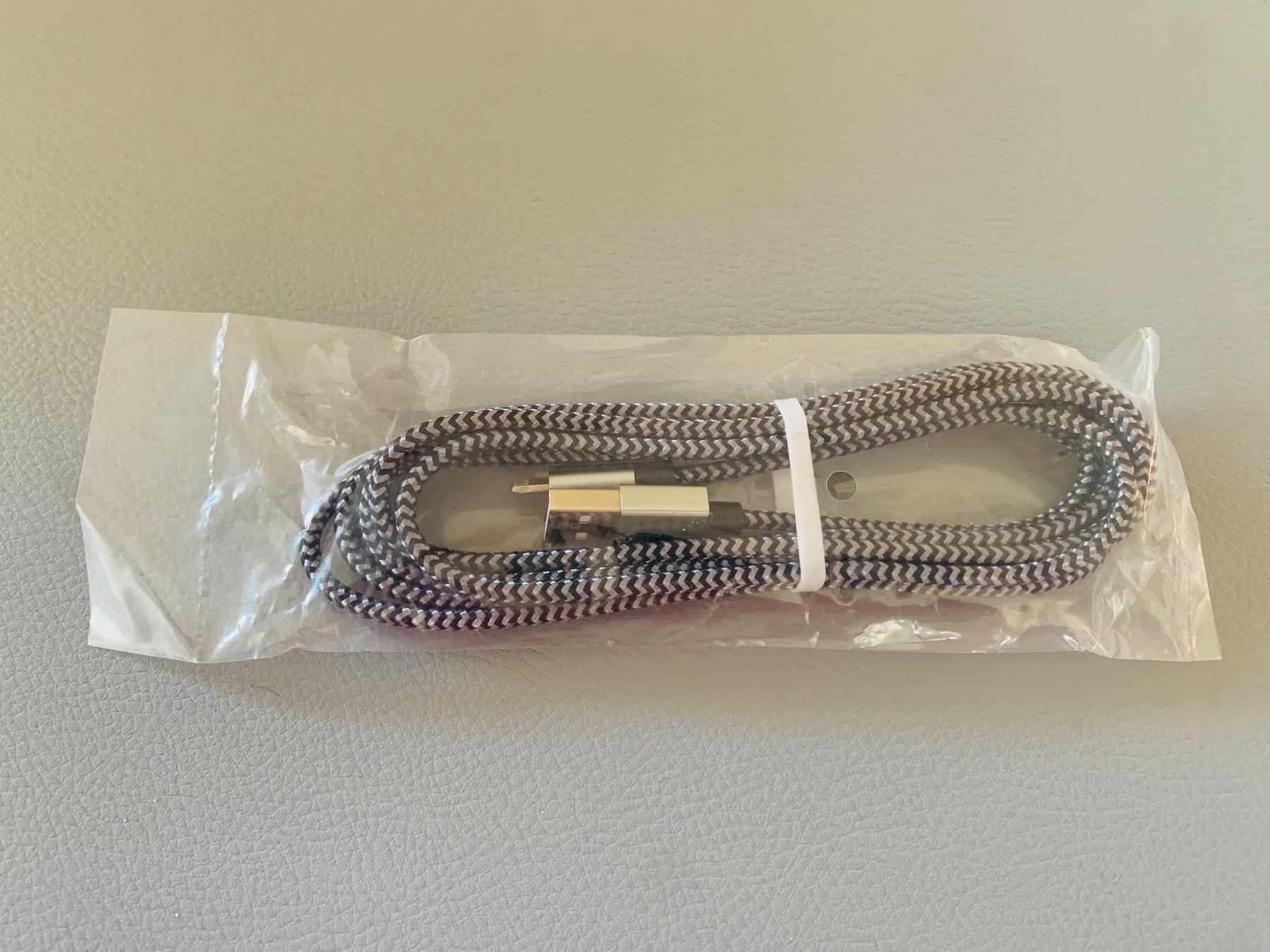 Caricabatterie: iPhone Lade Kabel NEU 2m lang – Nuovo e nell'imballaggio originale da Glis venduto da kos_52w5 1