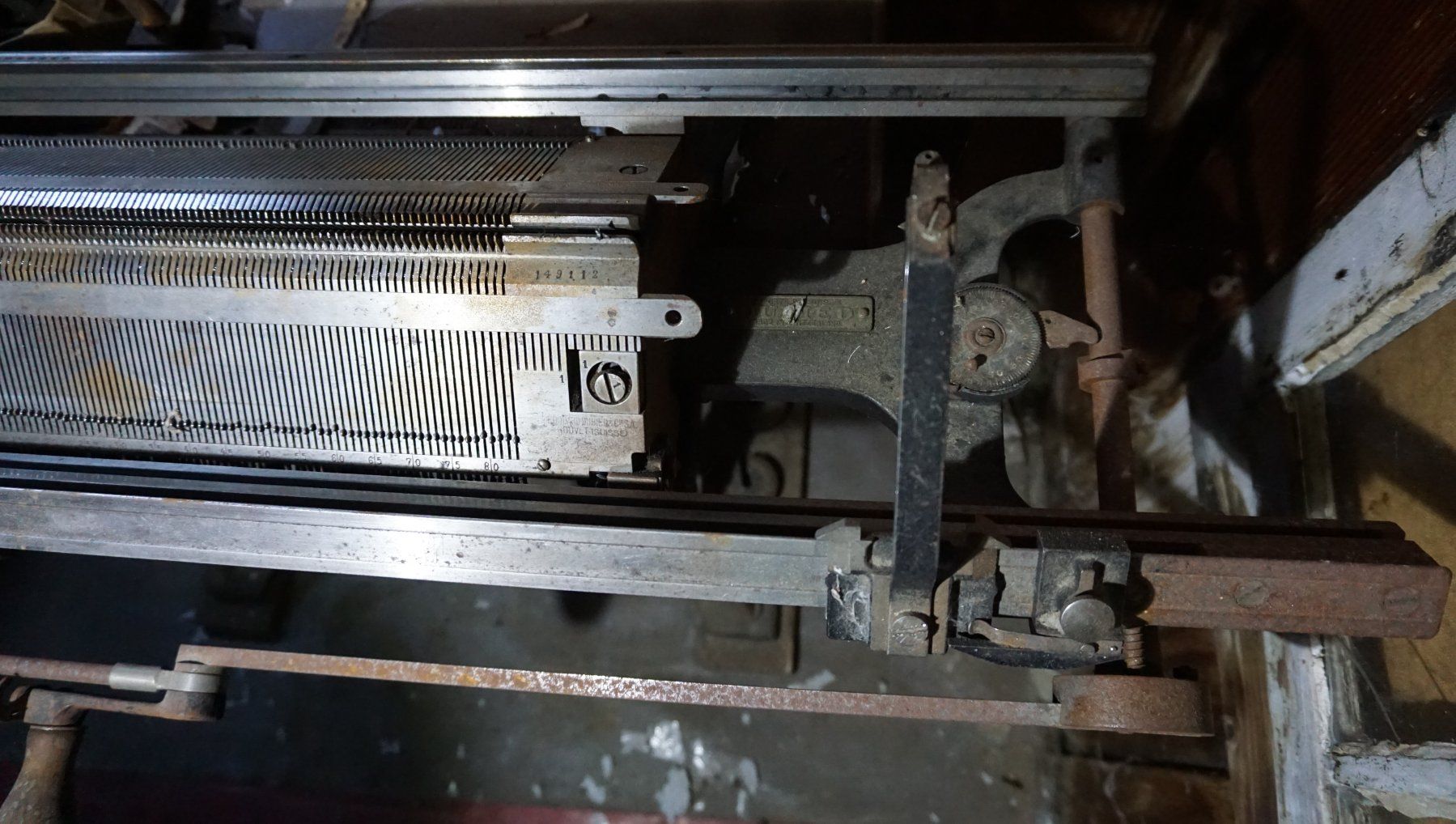 Tutte le macchine: Strickmaschine manuell – Usato da Bern venduto da reb_crl9 3