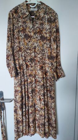 Cream Kleid Gr. 38, Top Zustand!