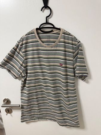 T-shirt -  Levi's -  taille M - porté 1x