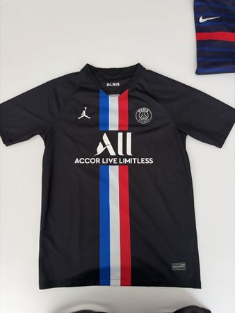 PSG Jordan Fussballtrikot schwarz Grösse XL 158-170 cm