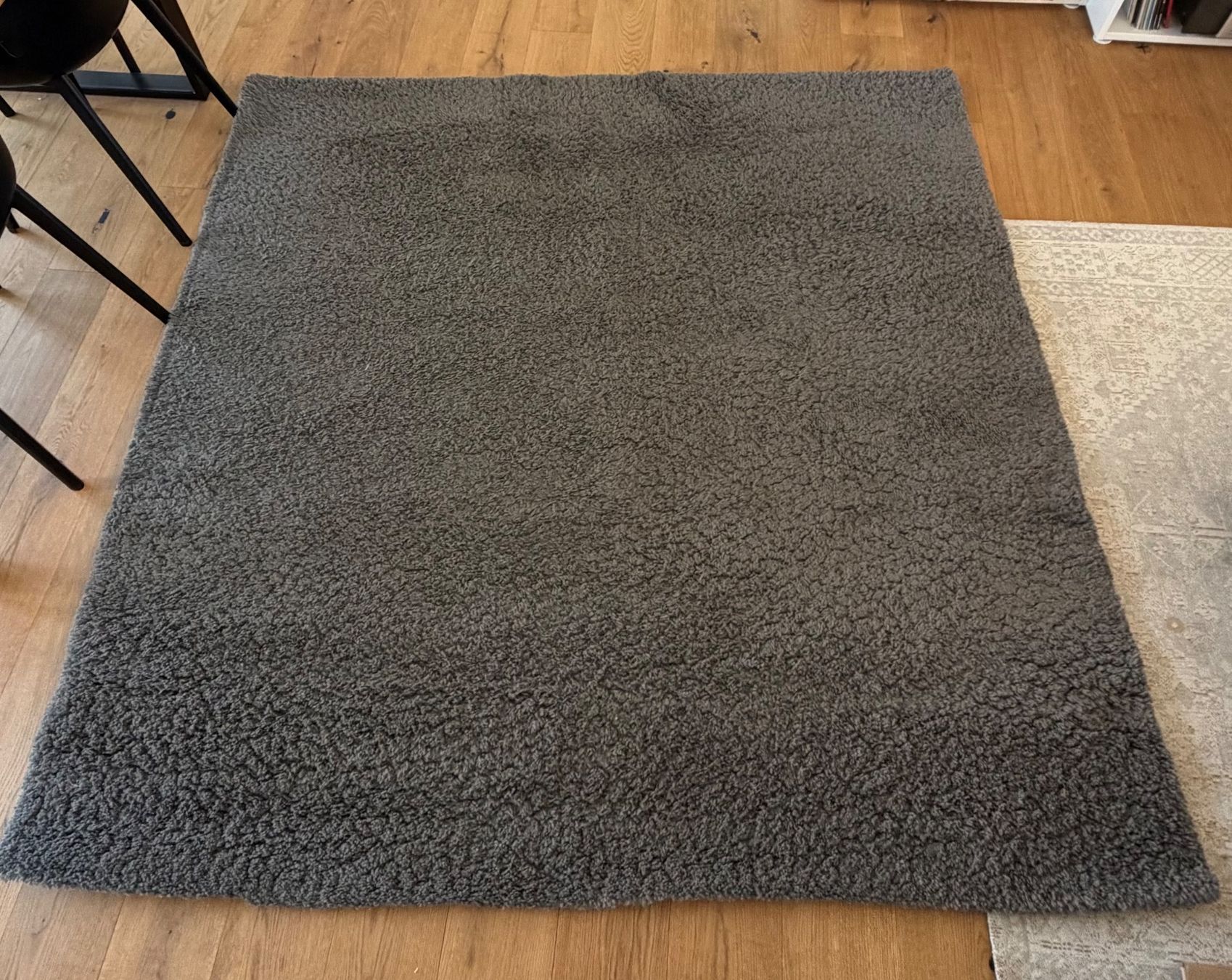 Tappeti: Grauer Teppich 200 x 200 quadratisch – Usato da Zürich venduto da mar_r5zy