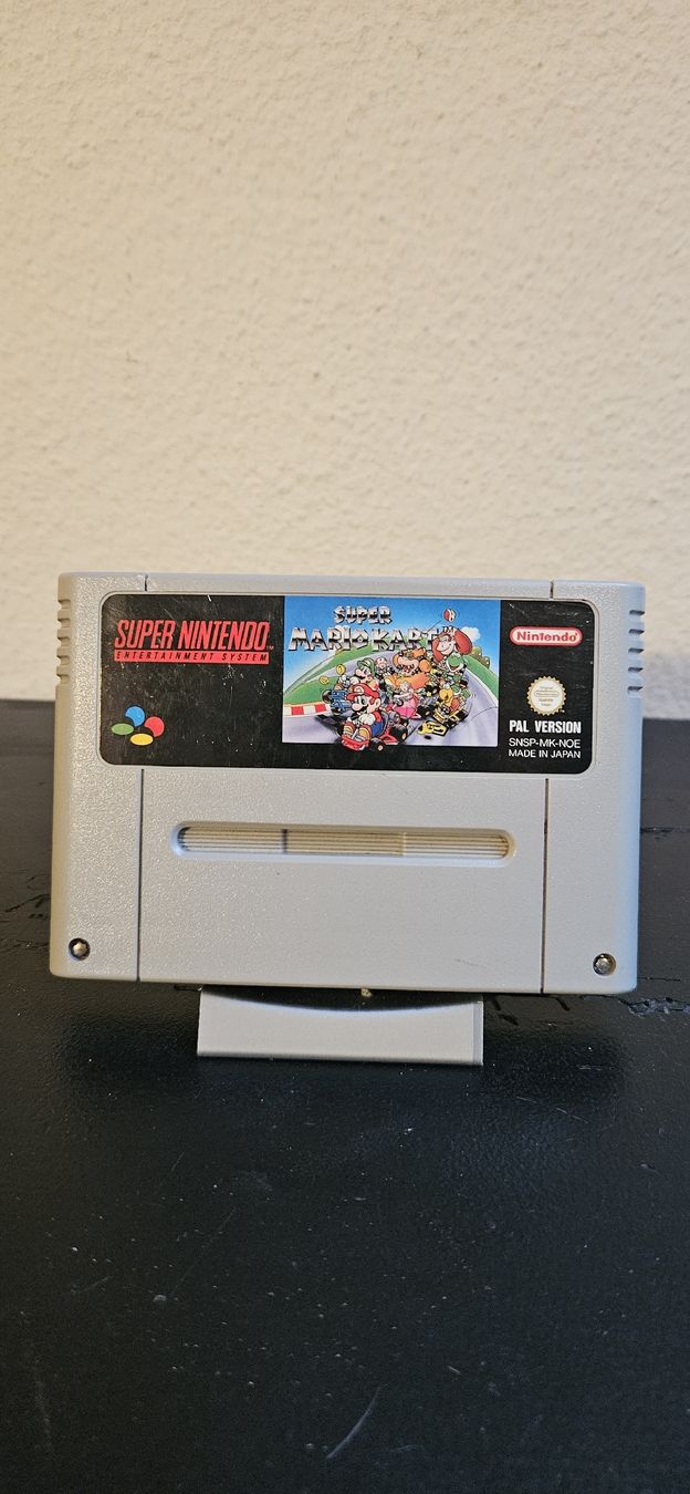 Nintendo Giochi: Super Mario Kart, Nintendo SNES – Usato da Belp venduto da Ginus85