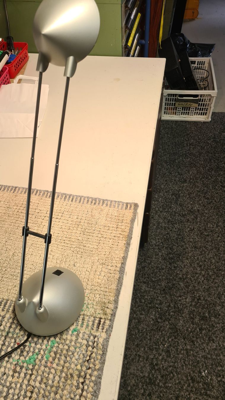 Lampen: Büro Leuchte verstellbar – Gebraucht aus Andermatt von Bozel 2
