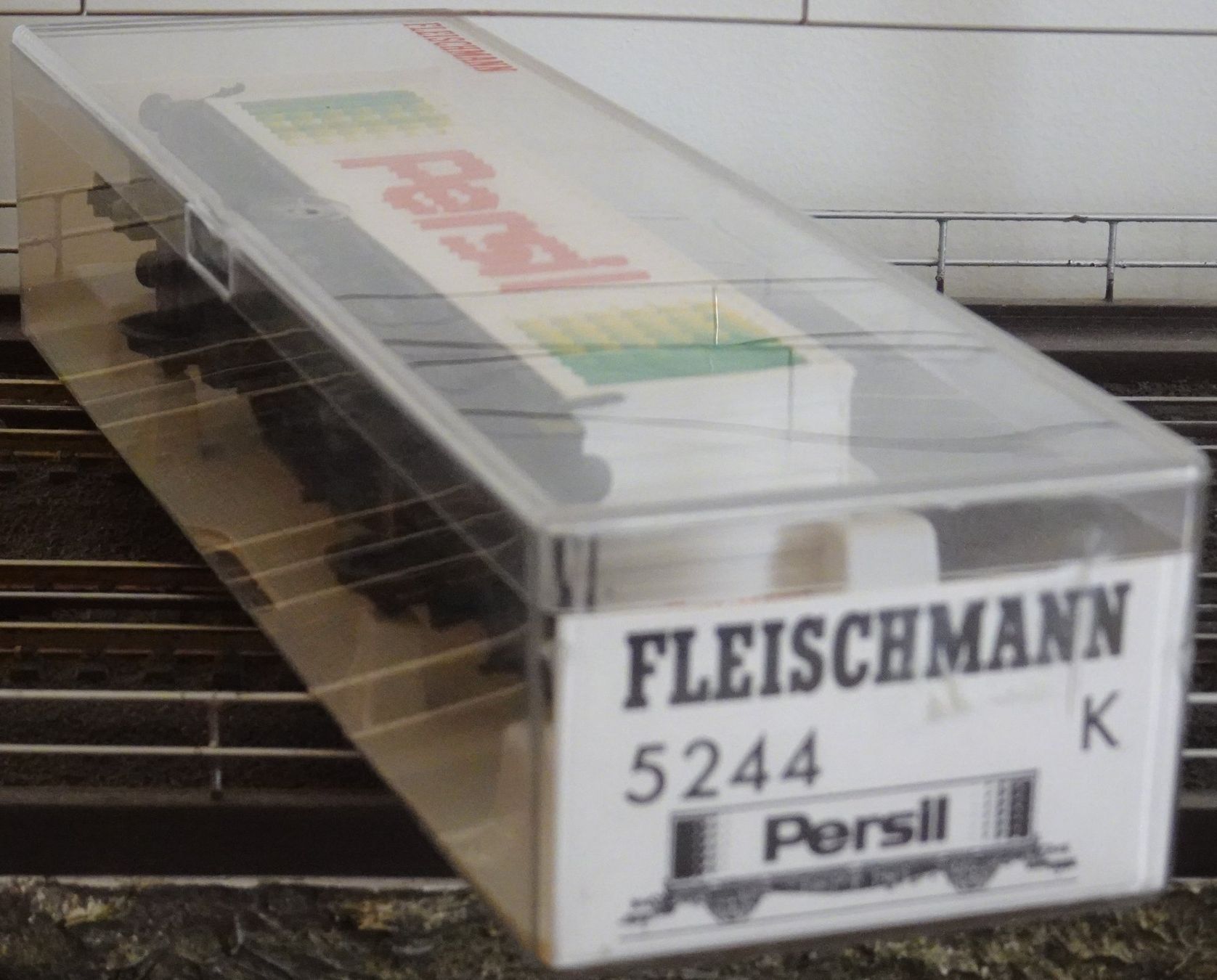 Roco Modellini di ferrovie: Fleischmann 5244, Container-Tragwagen "PERSIL" der DB – Usato da Grossaffoltern venduto da berner85 6