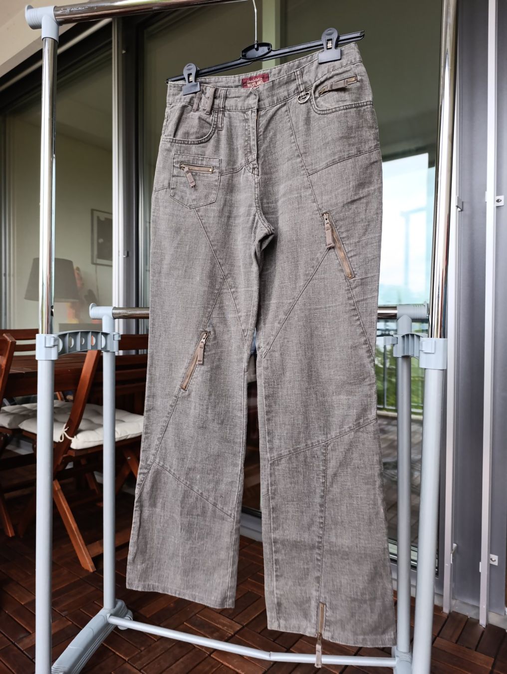Pantaloni: Damen Leinen Jeans, Gr 28 – Usato da Zürich venduto da VorlonShadow