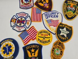 LOT DE 12 ÉCUSSONS / INSIGNES BRODÉS AMÉRICAINS