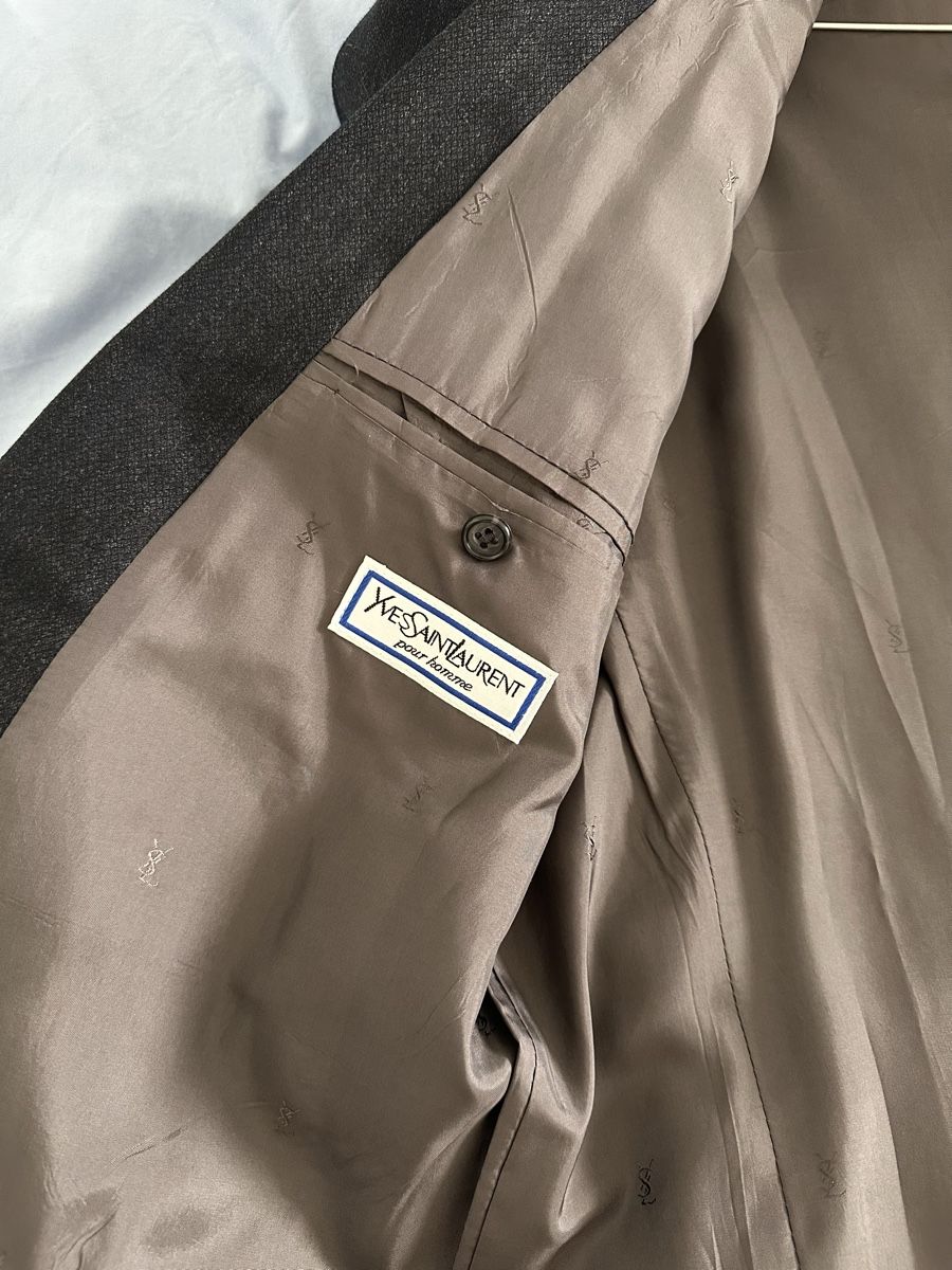 Saint Laurent Giacche: YSL Nadelstreifen Blazer oversized – Usato da Zürich venduto da maramei 2