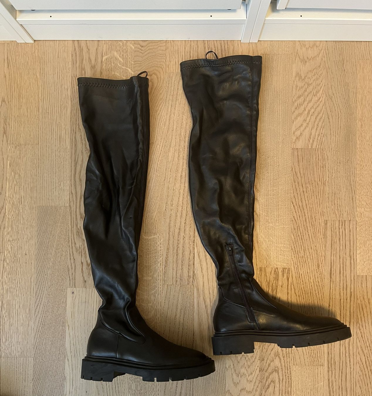 Zara Scarpe da donna: Zara Schwarze Overknee-Stiefel – Nuovo (secondo la descrizione) da Bülach venduto da deinmica 1